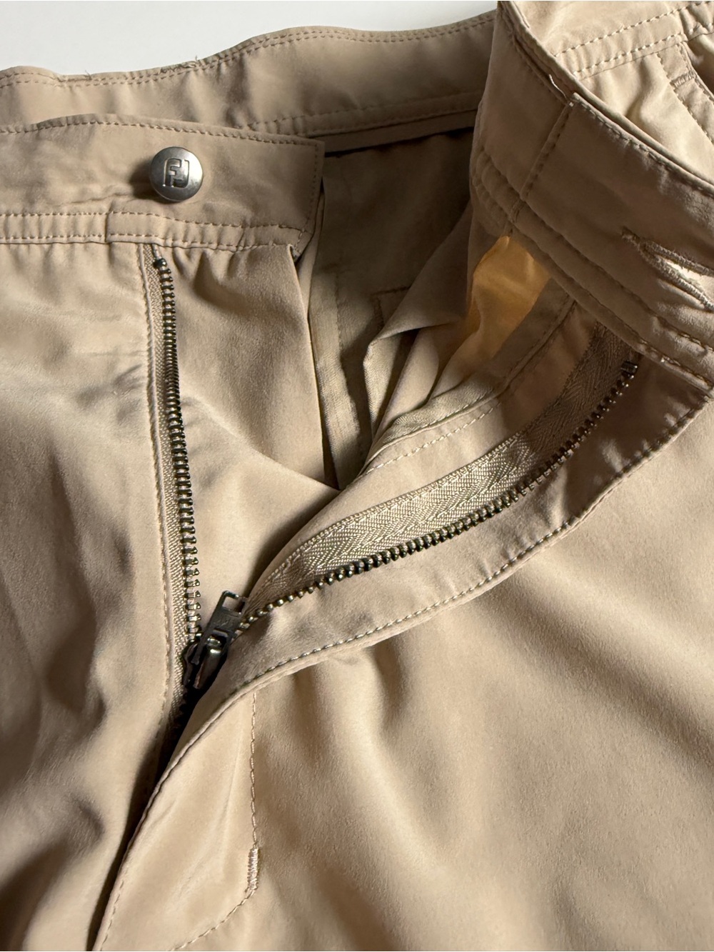 FootJoy Men’s 9” Beige Stone Performance Golf Shorts- Size 33 - Picture 3 of 8
